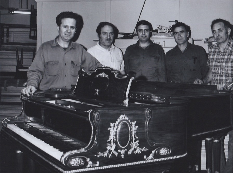 What Shapes the Value of an Antique Piano
